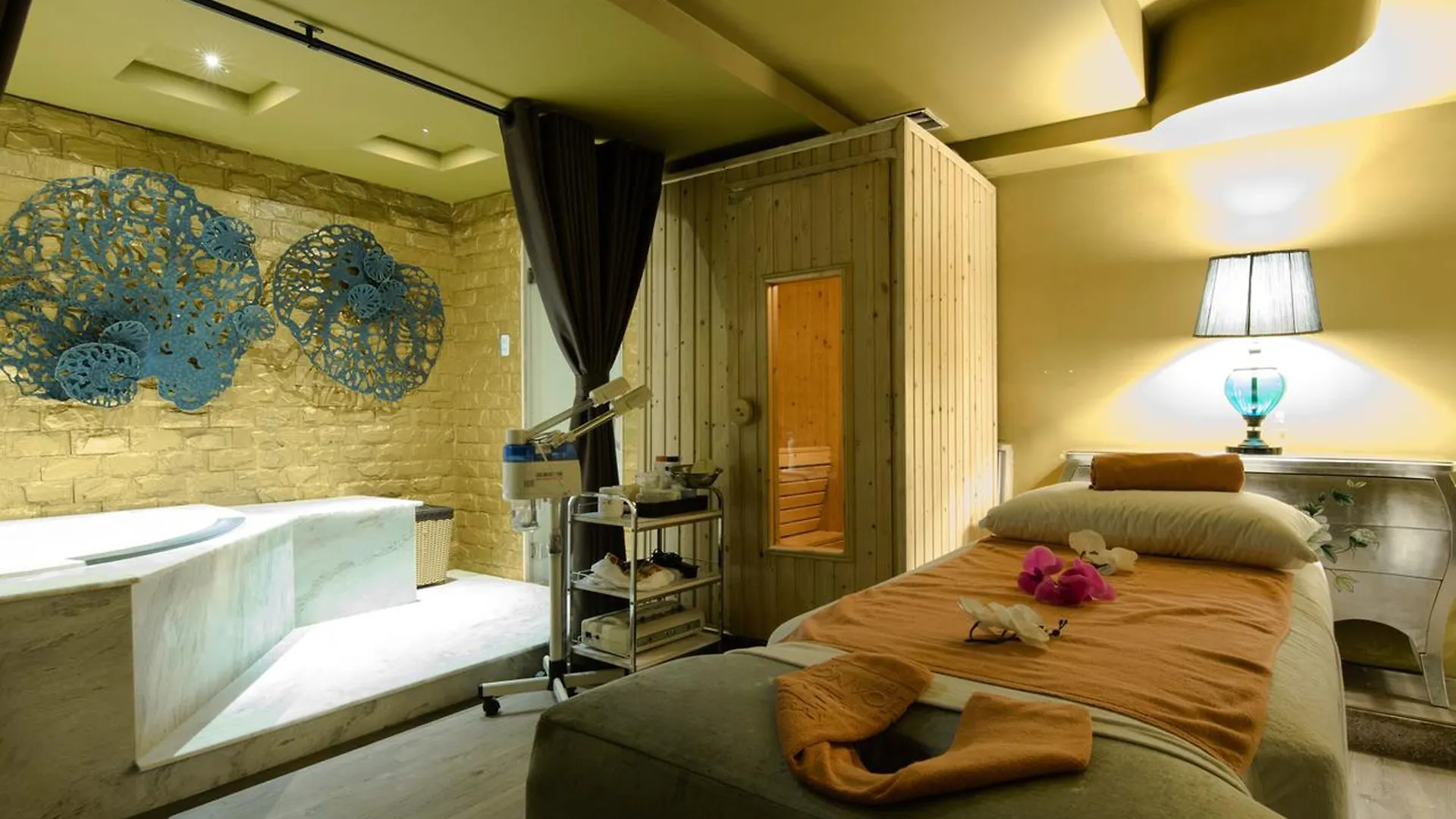 ***  A&Em Hotels & Apartment Ho Chi Minh City Vietnam